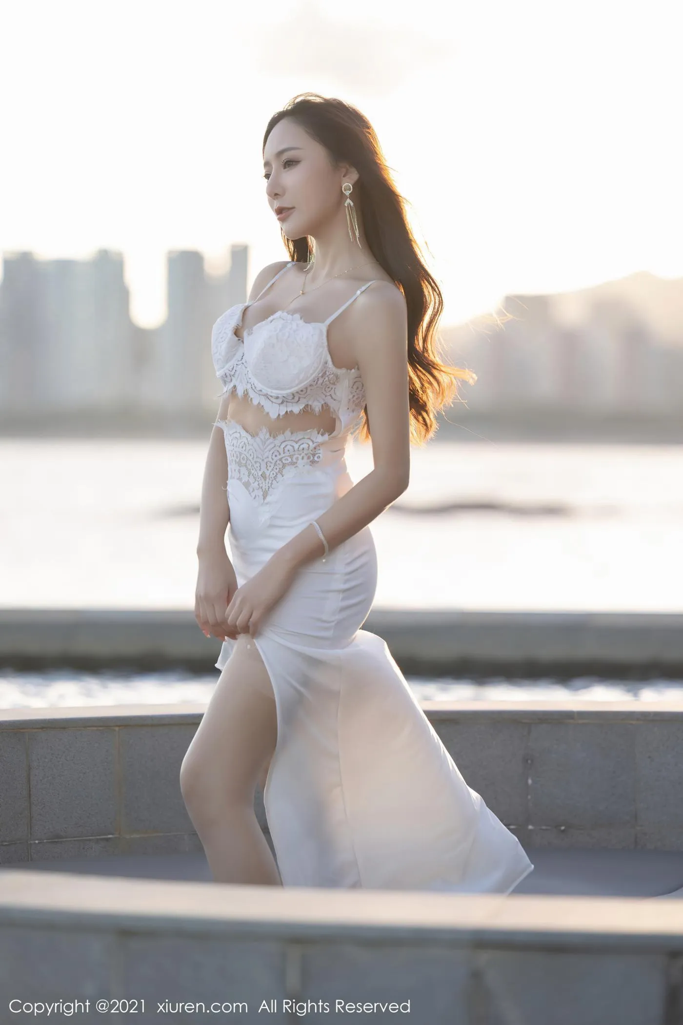 [XIUREN秀人网] 2021.09.27 NO.4004 王馨瑶yanni [76P]插图